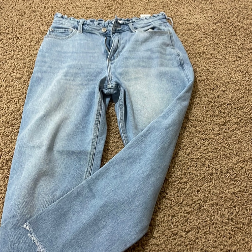 7s from hollister never worn brand new